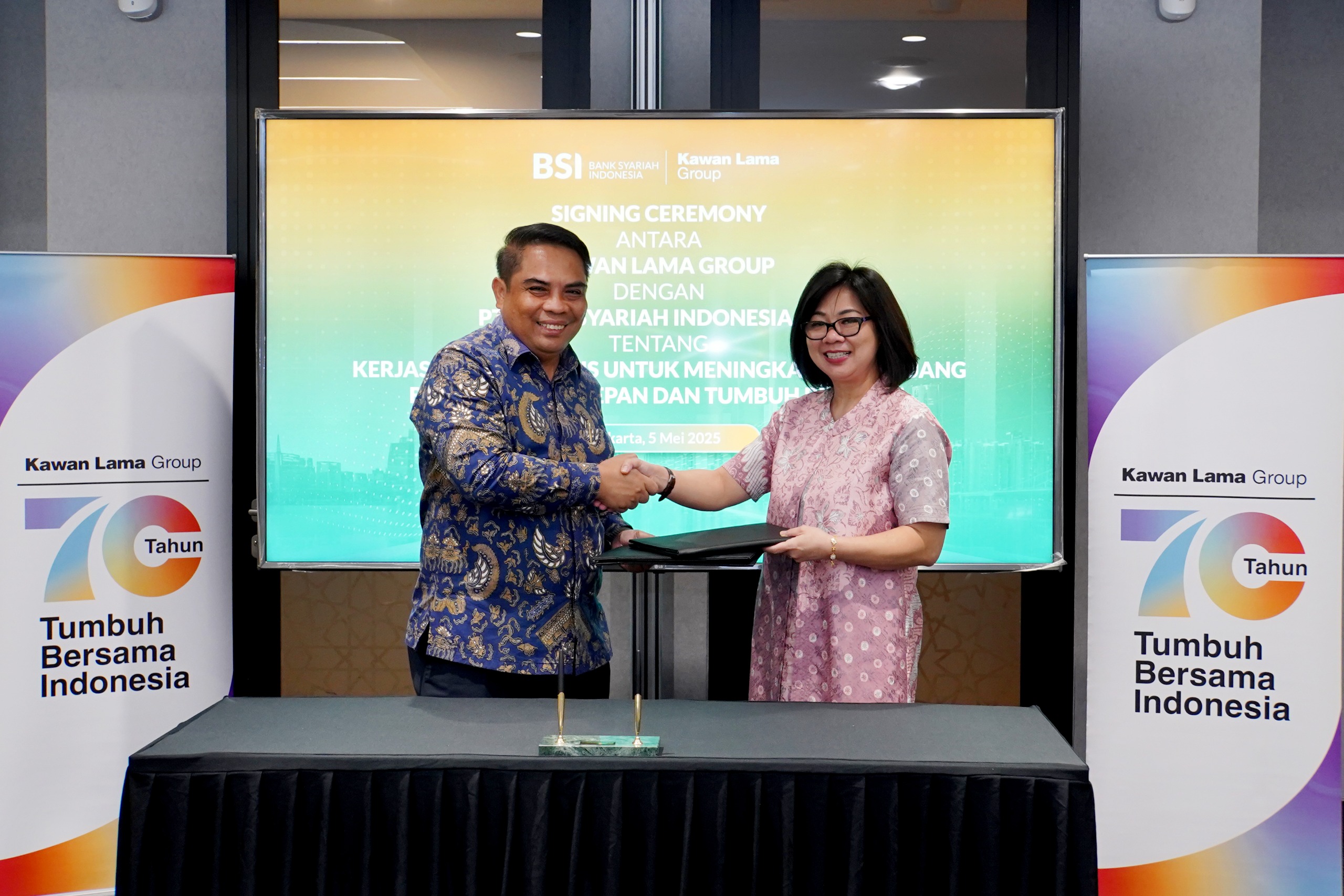 (FOTO) Kolaborasi BSI dan Kawan Lama Group, Perluas Layanan Digital EDC Syariah