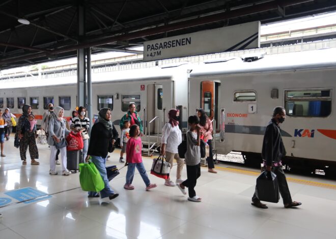 Libur Panjang Waisak, KAI Group Layani Lebih dari 6,6 Juta Pelanggan: Kereta Api Tetap Jadi Andalan Mobilitas Nasional