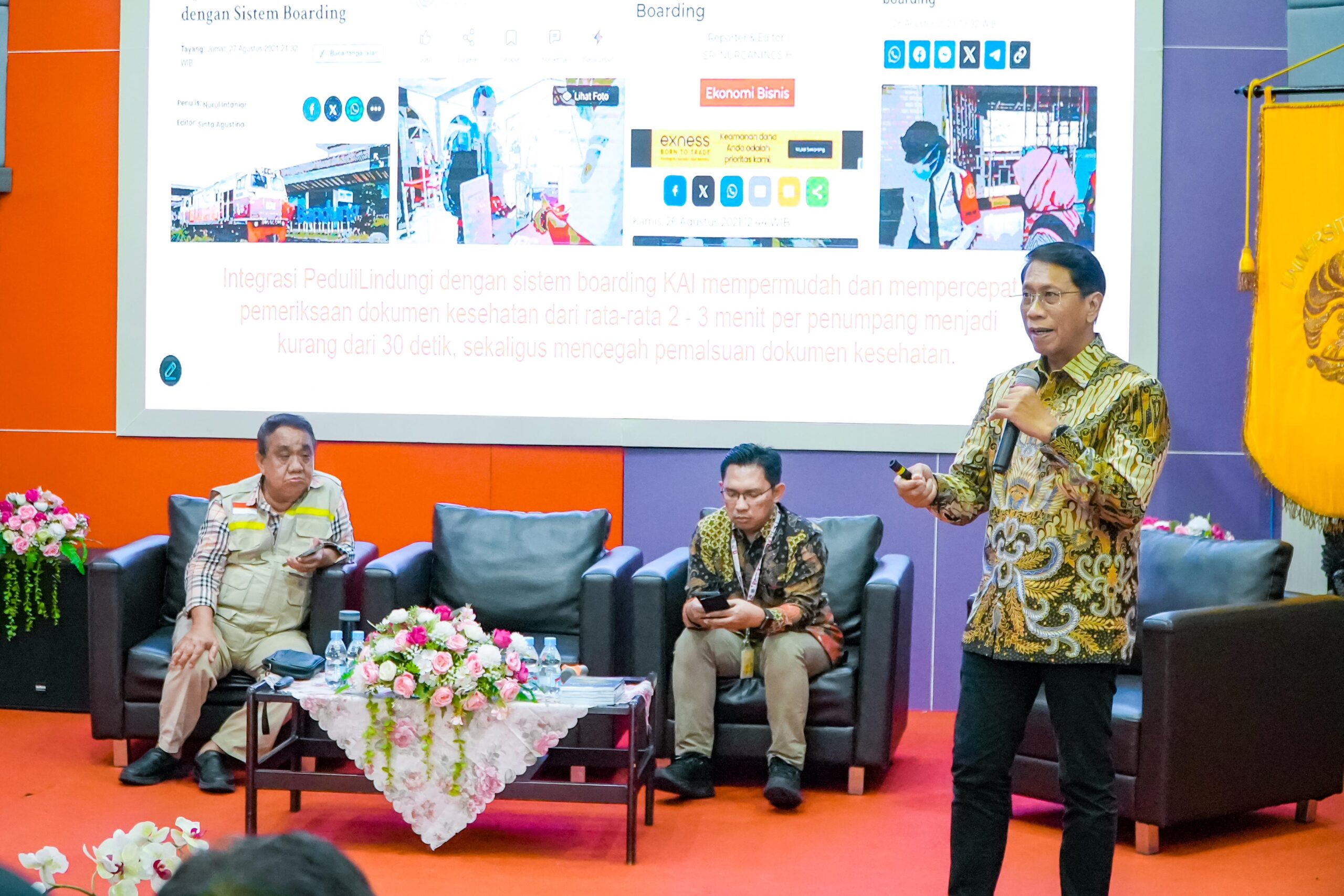 Strategi Inovatif KAI dalam Pelayanan Publik di CEO Talks FIA UI