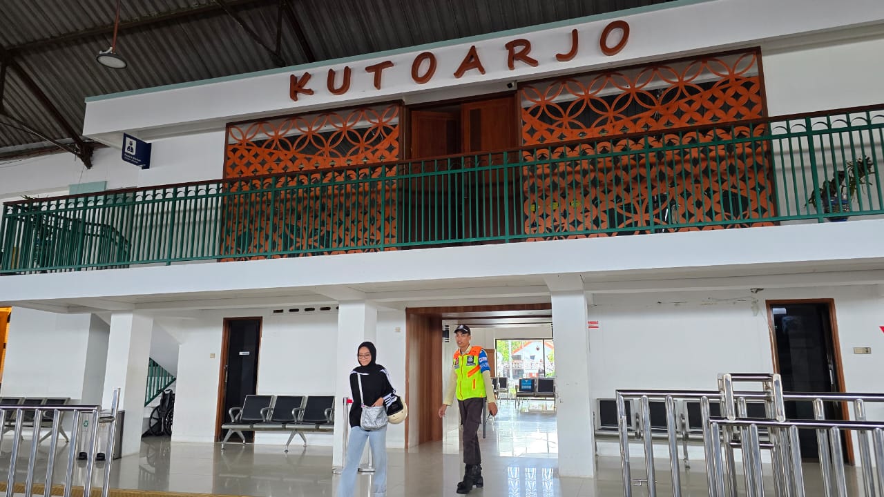 Arus Balik Waisak, Tiket Kereta Daop 5 Ludes Melebihi Kapasitas